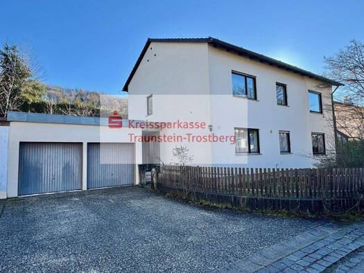 Mehrfamilienhaus zum Kauf 420.000 € 6 Zimmer 174 m² 760 m² Grundstück Trostberg 83308