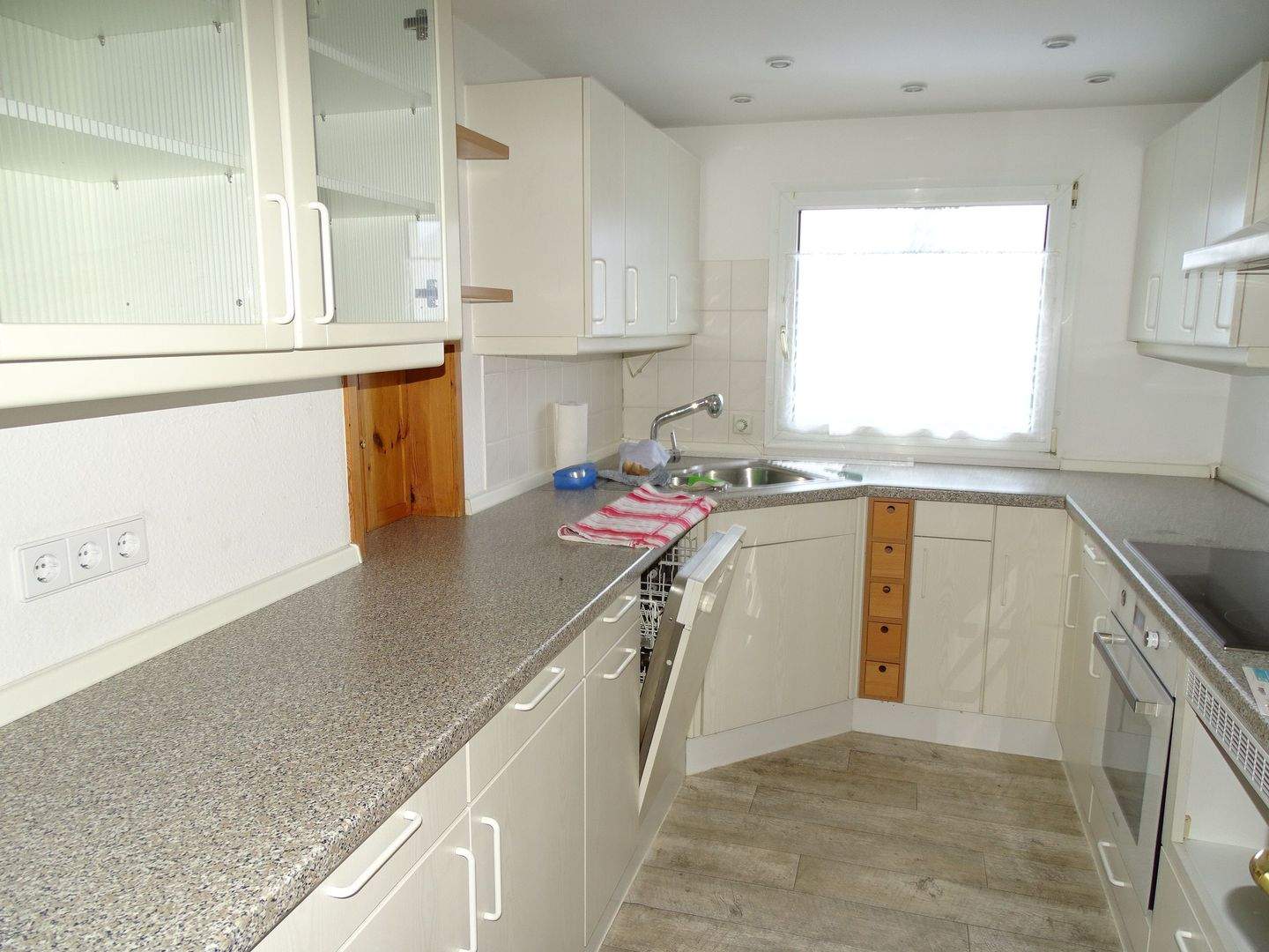 Immobilie in Bonndorf im Schwarzwald - 4/5 Zimmer-Eigentumswohnung zentral in Bonndorf-Stadt - Bild 2