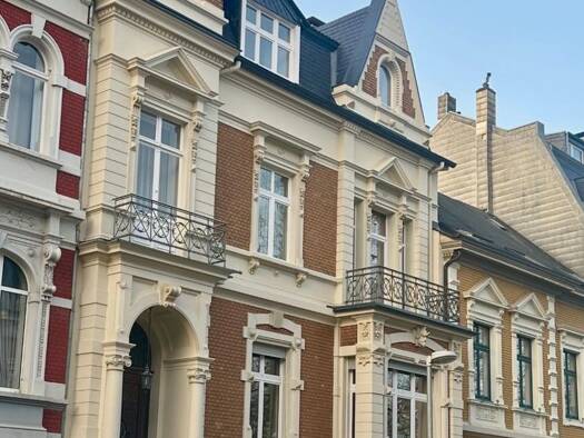 Wohnung zur Miete 2.190 € 4,5 Zimmer 160 m² Geschoss EG/3 frei ab 01.09.2026 Elberfeld Wuppertal 42115