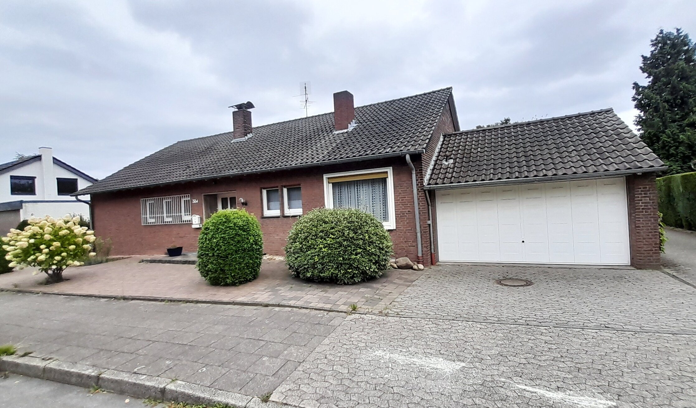 Haus zum Kauf 595.000 € 7 Zimmer 202 m²<br/>Wohnfläche 743 m²<br/>Grundstück Kliedbruch Krefeld 47803