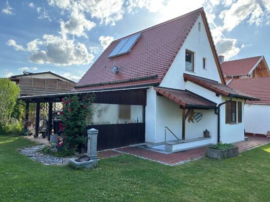 Einfamilienhaus zur Miete 2.000 € 4 Zimmer 80 m² 600 m² Grundstück frei ab sofort Neugilching Gilching 82205