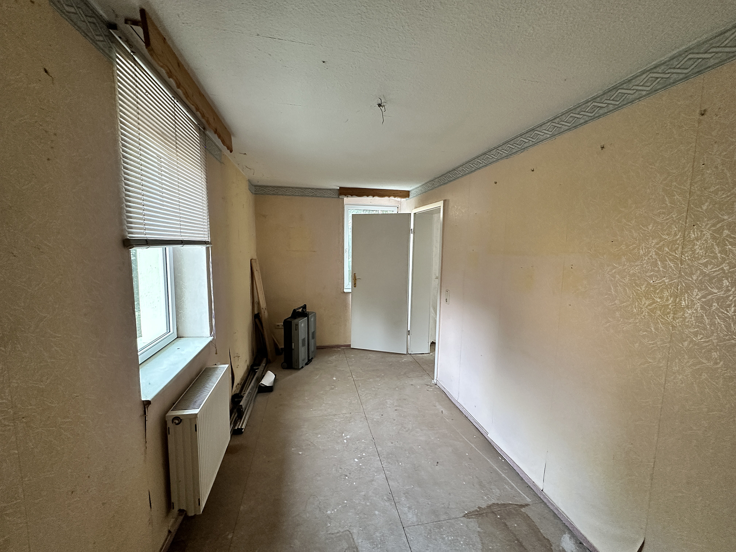 Immobilie in Kitzscher - Geräumiges Einfamilienhaus mit großem Garten in Kitzscher - Bild 1