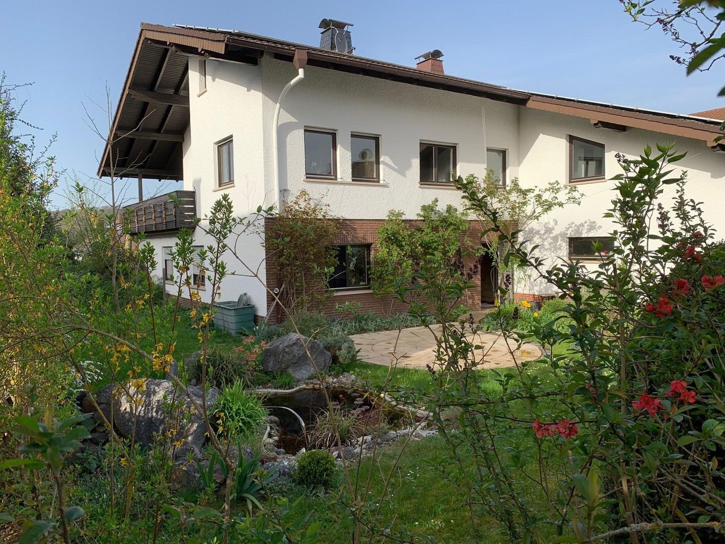 Einfamilienhaus zum Kauf provisionsfrei 449.000 € 9 Zimmer 248 m²<br/>Wohnfläche 732 m²<br/>Grundstück Erda Hohenahr 35644