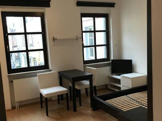 Studio zur Miete 300 € 1 Zimmer 28 m² 1. Geschoss frei ab 01.02.2026 Pfarrstr. Ansbach 91522