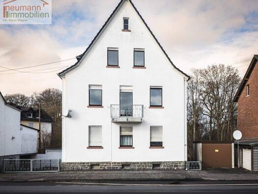 Mehrfamilienhaus zum Kauf 265.000 € 13 Zimmer 242,2 m² 903 m² Grundstück Rheinstraße 33 Flammersfeld 57632