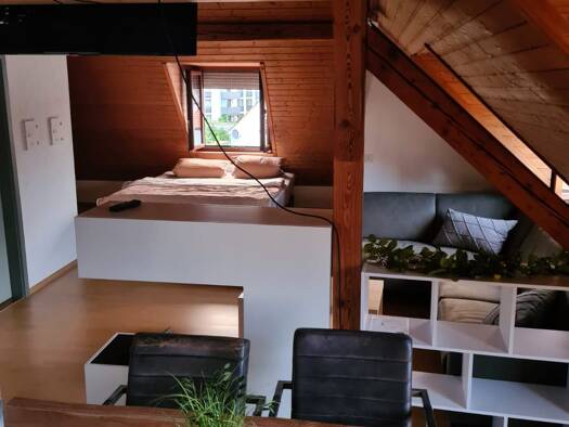 Wohnung zur Miete 800 € 1,5 Zimmer 75 m² Geschoss 2/3 frei ab 01.10.2026 Nikola Landshut 84034