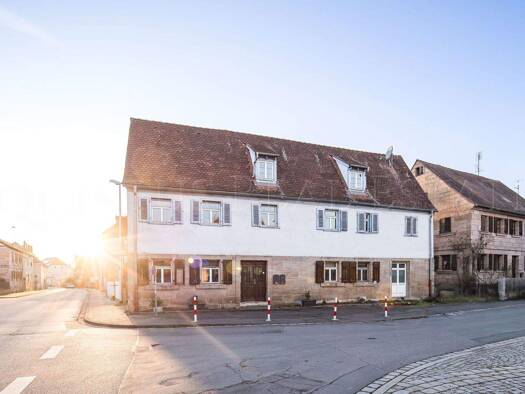 Mehrfamilienhaus zum Kauf 789.000 € 9 Zimmer 303 m² 200 m² Grundstück Büchenbach Erlangen 91056