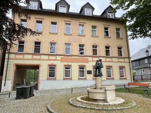 Wohnung zur Miete 390 € 4 Zimmer 76,5 m² Harra Harra 07366