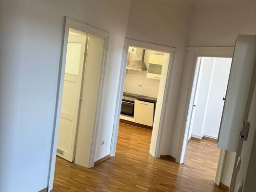 Wohnung zur Miete 1.500 € 2 Zimmer 84 m² Geschoss 3/4 frei ab sofort Bornheim Frankfurt am Main 60389