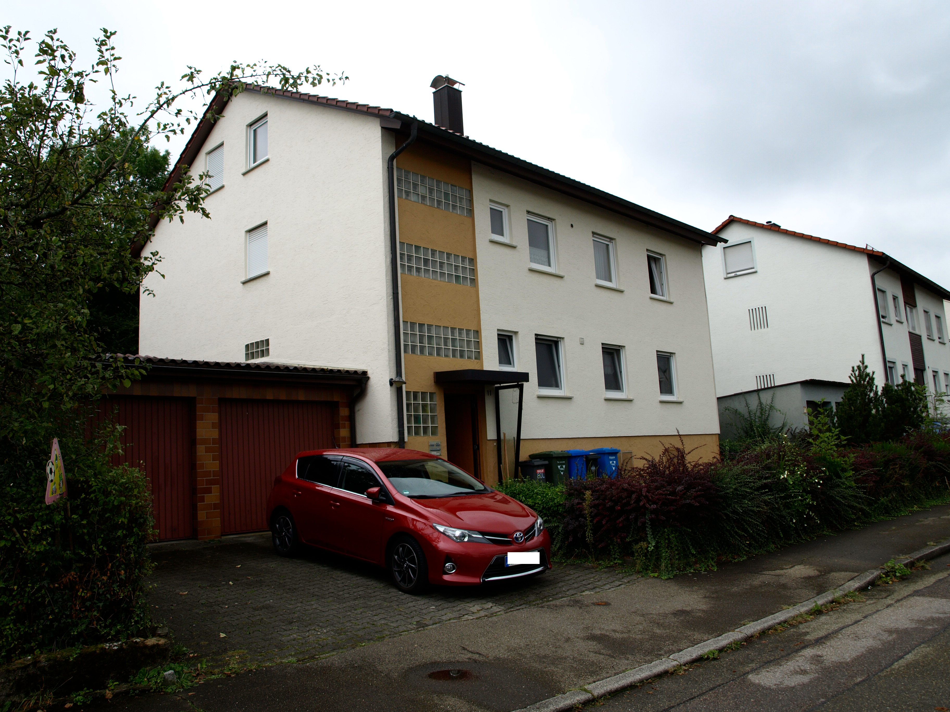 Mehrfamilienhaus zum Kauf provisionsfrei 569.000 € 11 Zimmer 183 m²<br/>Wohnfläche 678 m²<br/>Grundstück ab sofort<br/>Verfügbarkeit Hofherrnweiler Aalen 73434