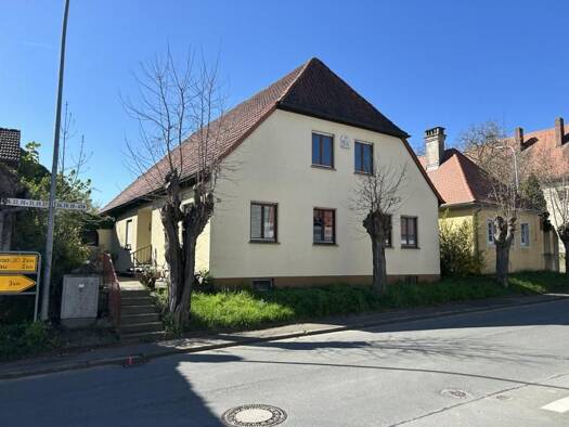 Einfamilienhaus zum Kauf 295.000 € 5 Zimmer 129 m² 3.429 m² Grundstück Järkendorf Prichsenstadt 97357