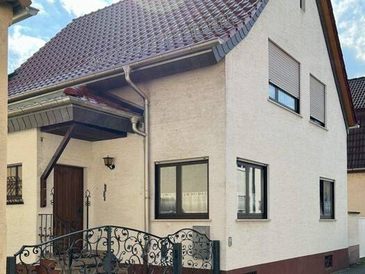 Haus zum Kauf 475.000 € 4,5 Zimmer 137 m² 314 m² Grundstück Lampertheim 68623