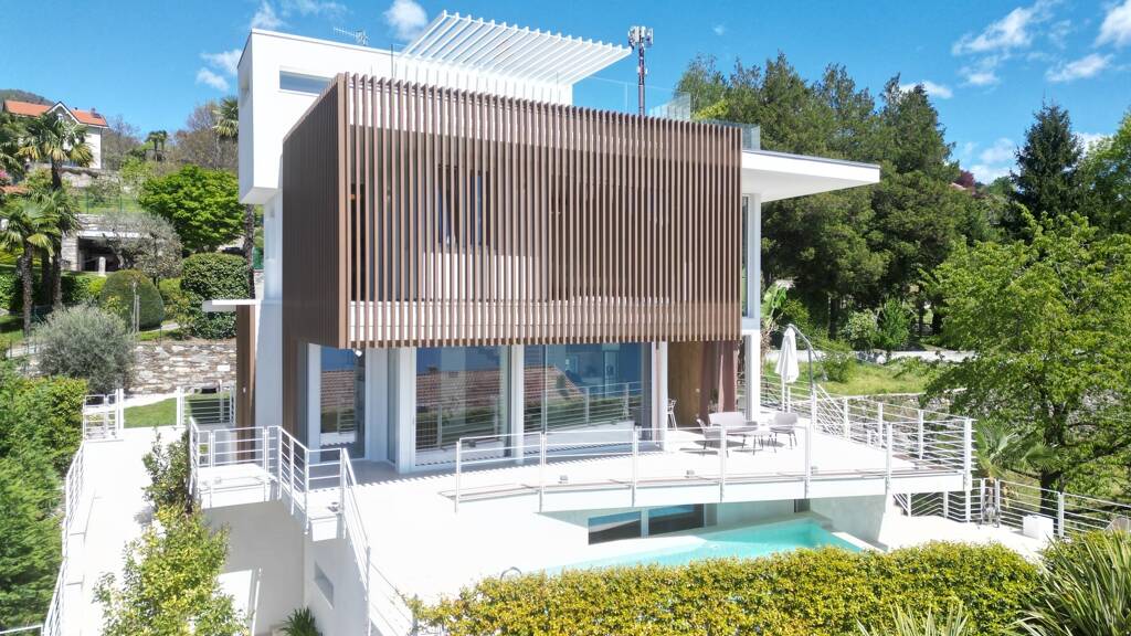 Villa zum Kauf 1.980.000 € 6 Zimmer 370 m² 690 m² Grundstück frei ab sofort Verbania 