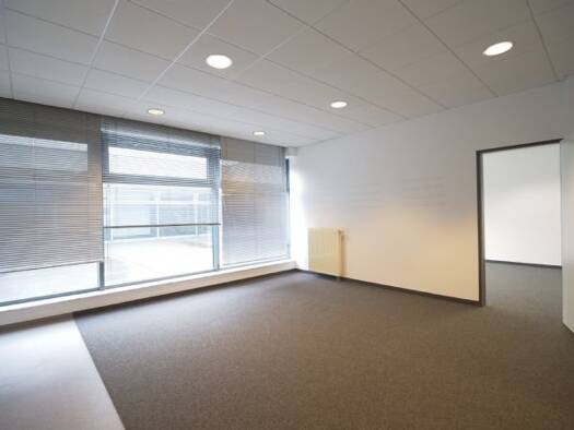 Büro zur Miete provisionsfrei 660 m² Bürofläche teilbar von 130 m² bis 450 m² Groß Machnow Rangsdorf 15834