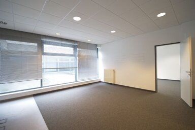 Büro-/Praxisfläche zur Miete provisionsfrei 660 m² Bürofläche teilbar von 130 m² bis 450 m² Groß Machnow Rangsdorf 15834