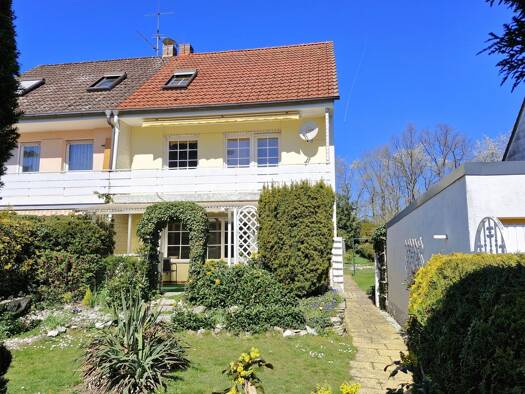 Doppelhaushälfte zum Kauf 479.000 € 6 Zimmer 133 m² 464 m² Grundstück frei ab sofort Frauenaurach Erlangen 91056