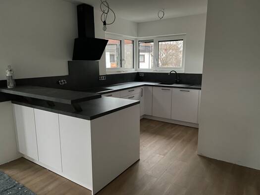 Wohnung zur Miete 1.400 € 3 Zimmer 105 m² Geschoss 1/3 frei ab 01.11.2025 Hemsbach 69502
