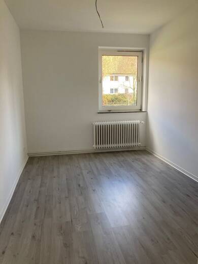 Wohnung zur Miete 283 € 2 Zimmer 47,2 m² Dachgeschoss, 2. Geschoss Lichtenberger Straße 2 Lebenstedt 5 Salzgitter 38226