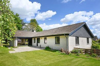 Einfamilienhaus zum Kauf 650.000 € 5 Zimmer 202 m² 1.275 m² Grundstück Schule Nord Schleswig 24837