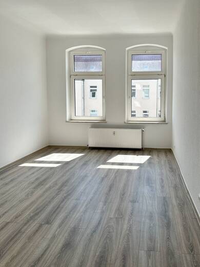 Wohnung zur Miete 500 € 4 Zimmer 82,3 m² 2. Geschoss Ackerstraße 22 Kristallpalast Magdeburg 39112