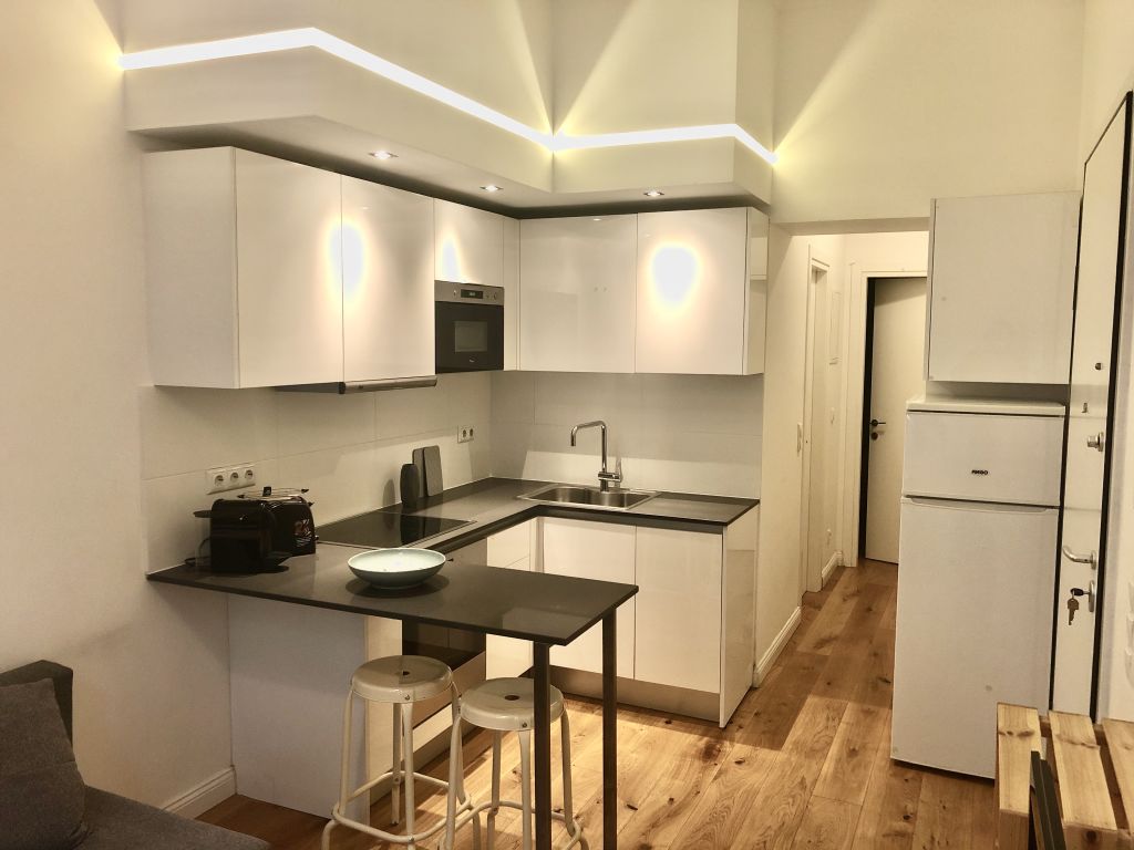 Wohnung zur Miete Wohnen auf Zeit 1.350 € 2 Zimmer 43 m²<br/>Wohnfläche 01.03.2025<br/>Verfügbarkeit Bruchstr. Flingern - Nord Düsseldorf 40235