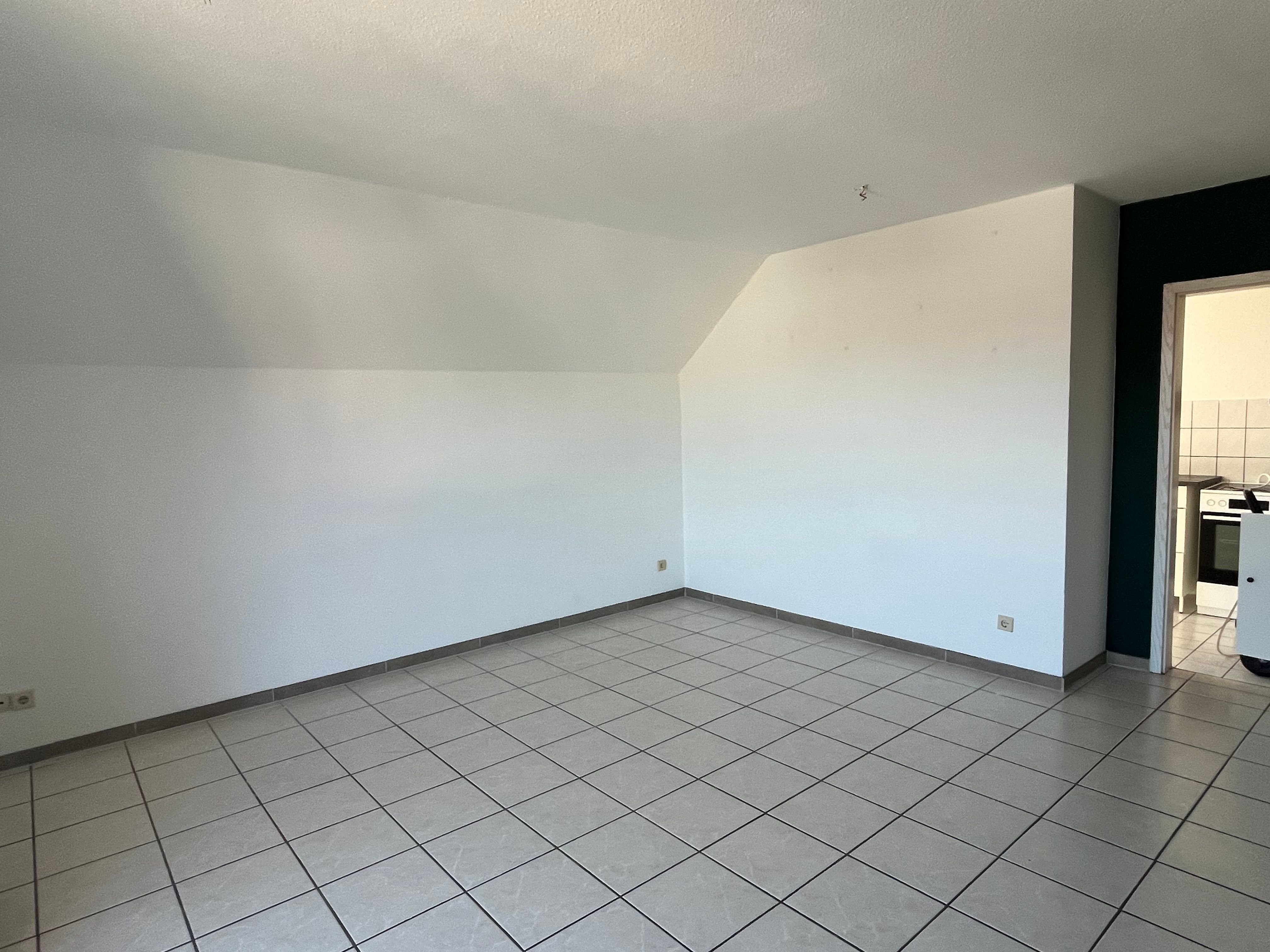 Wohnung zum Kauf 61.000 € 3 Zimmer 60 m²<br/>Wohnfläche 2.<br/>Geschoss ab sofort<br/>Verfügbarkeit Hasselfelde Oberharz am Brocken 38899