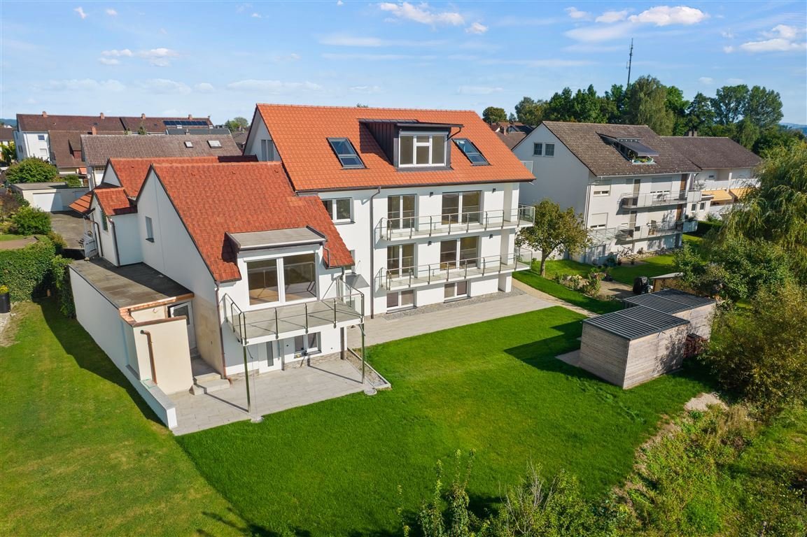 Mehrfamilienhaus zum Kauf provisionsfrei 3.140.000 € 26 Zimmer 558 m²<br/>Wohnfläche 890 m²<br/>Grundstück ab sofort<br/>Verfügbarkeit Untere Sooäckerstr. 11 Böhringen Radolfzell am Bodensee 78315