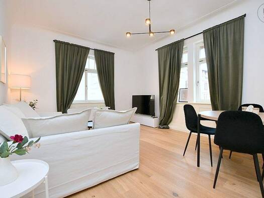 Wohnung zur Miete Wohnen auf Zeit 1.890 € 2 Zimmer 60 m² frei ab 01.03.2026 Süd Stuttgart 70199