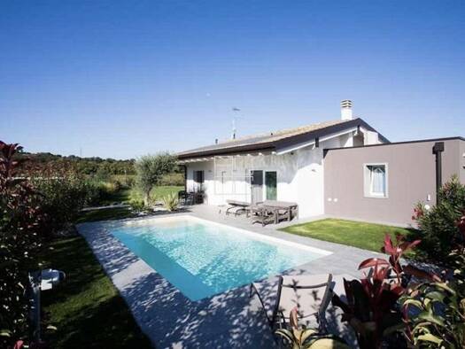 Villa zum Kauf 919.000 € 3 Zimmer 155 m² 550 m² Grundstück corso Europa Manerba del Garda  25080