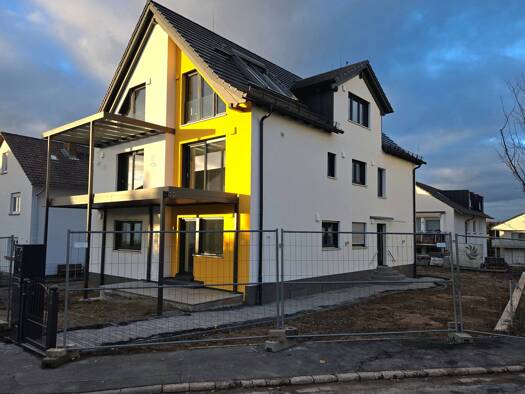 Wohnung zur Miete 1.600 € 3,5 Zimmer 96 m² Geschoss EG/2 frei ab sofort Haibach 63808