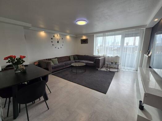 Wohnung zum Kauf 249.000 € 3 Zimmer 77 m² 5. Geschoss Gibitzenhof Nürnberg 90461