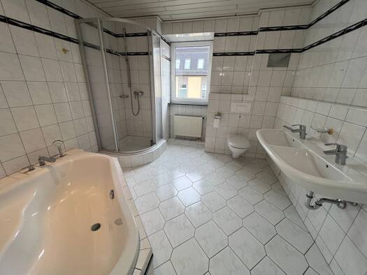 Wohnung zur Miete 700 € 3 Zimmer 100 m² 3. Geschoss frei ab 01.08.2026 Otto-Dix-Straße 1 Untermhaus Gera 07548