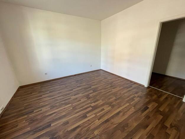 Wohnung zur Miete 390 € 2 Zimmer 66 m² frei ab 01.11.2025 Sonneberg 96515