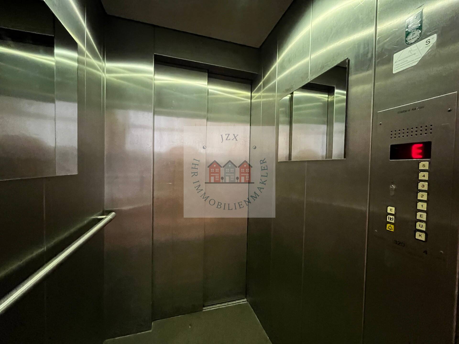 Property thumbnail 12