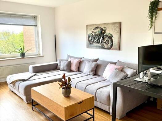 Wohnung zur Miete 1.500 € 3 Zimmer 83 m² Geschoss 3/5 frei ab sofort Alter Hof 1 Quickborn 25451