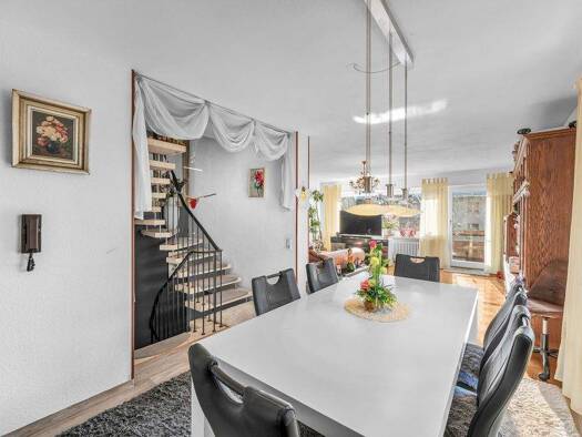 Reihenmittelhaus zum Kauf 990.000 € 7 Zimmer 190 m² 447 m² Grundstück Fürstenberg Konstanz 78467