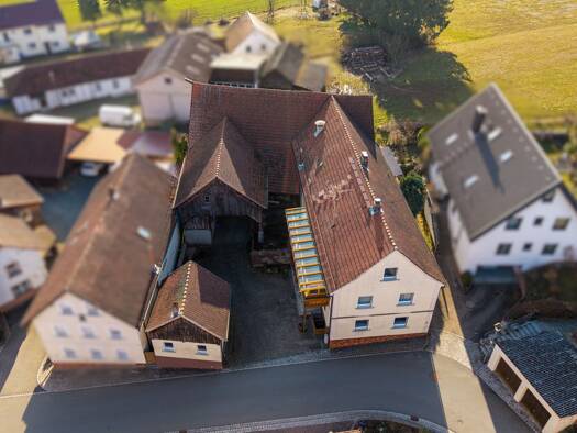 Einfamilienhaus zum Kauf 218.500 € 9 Zimmer 189 m² 680 m² Grundstück frei ab sofort Obere Marktstr. 7 Ludwigschorgast 95364