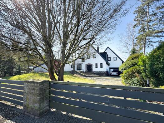 Villa zum Kauf 1.785.850 € 7 Zimmer 397 m² 2.101 m² Grundstück Isernhagen-Süd Hannover / Isernhagen-Süd 30657
