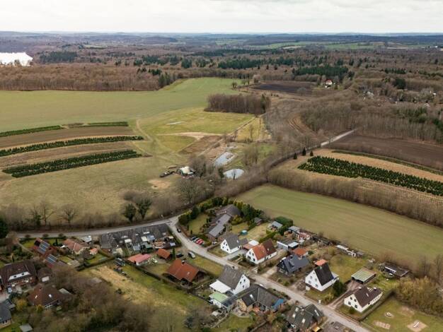 Einfamilienhaus zum Kauf 360.000 € 4 Zimmer 100 m² 989 m² Grundstück Zarnekau Süsel 23701