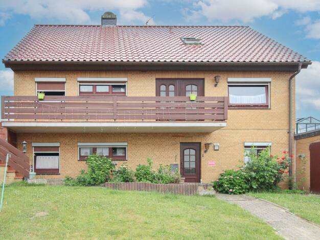 Einfamilienhaus zum Kauf 360.000 € 8 Zimmer 227,1 m² 894,1 m² Grundstück Bredenbek Nehmten 24326