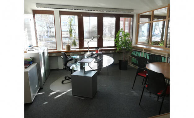 Bürofläche zur Miete provisionsfrei 500 € 33 m² Bürofläche Albert-Einstein-Str. Kornwestheim Kornwestheim 70806