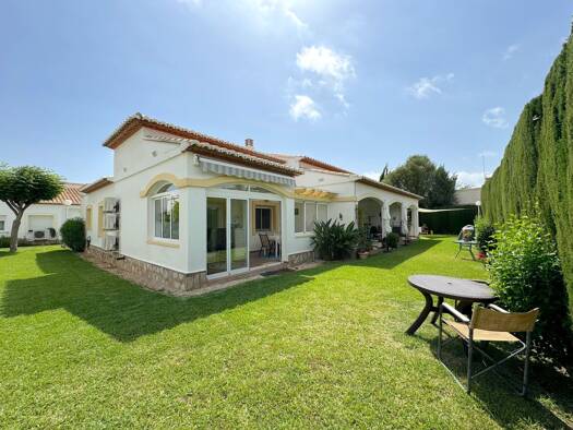 Bungalow zum Kauf provisionsfrei 220.000 € 3 Zimmer 75,3 m² Beniarbeig 03778