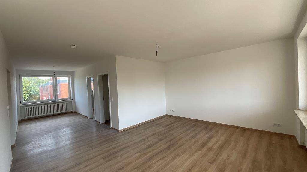 Wohnung zur Miete 529 € 3 Zimmer 80,8 m² 3. Geschoss Von-Bodelschwingh-Straße 11 Innenstadt Aurich 26603