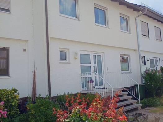 Reihenhaus zum Kauf 435.000 € 7 Zimmer 130 m² 213 m² Grundstück frei ab 01.11.2026 Klein-Krotzenburg Hainburg 63512