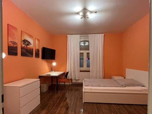 WG-Zimmer zur Miete 420 € 18 m² EG frei ab sofort Erlanger Straße 5 Thon Nürnberg 90425