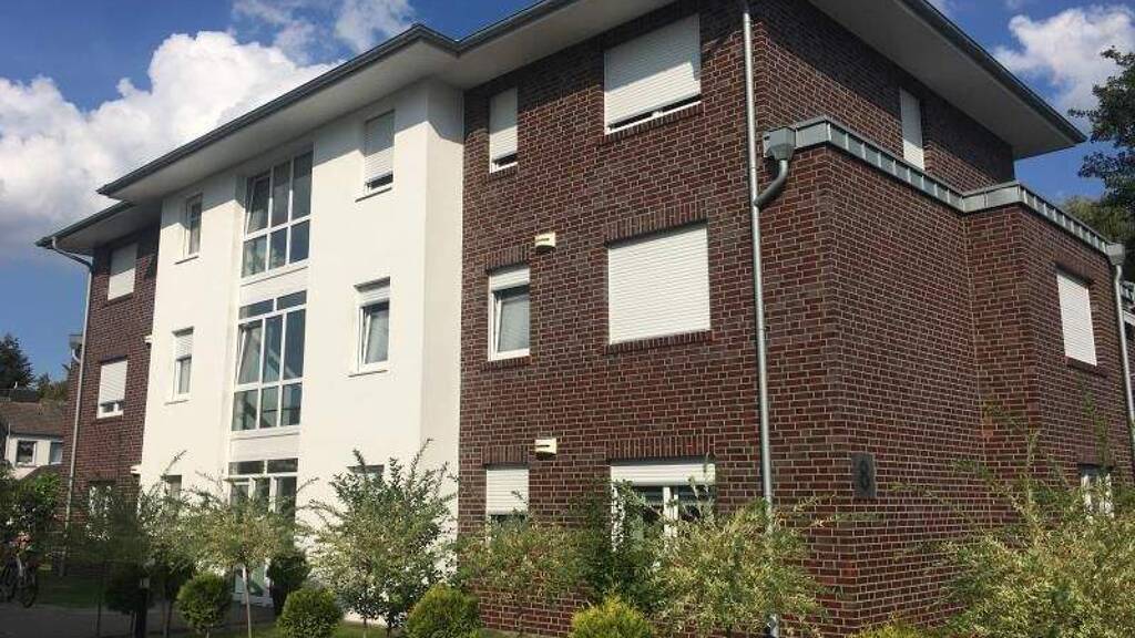 Wohnung zur Miete 760 € 2 Zimmer 82,9 m² frei ab sofort Papenburg 26871