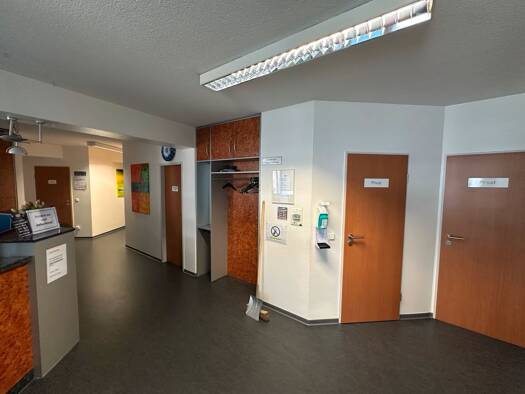 Büro zur Miete provisionsfrei 2.300 € 10 Zimmer 200 m² Bürofläche Horst Gelsenkirchen 45899