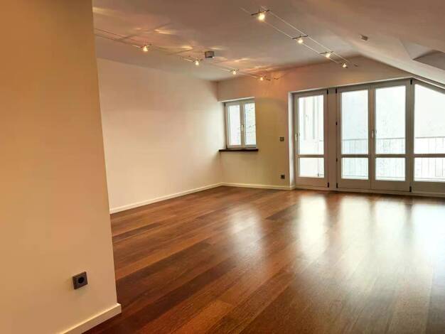 Wohnung zur Miete 1.150 € 2,5 Zimmer 62 m² Geschoss 2/3 frei ab sofort Hofackerstraße 2 Sonthofen 87527