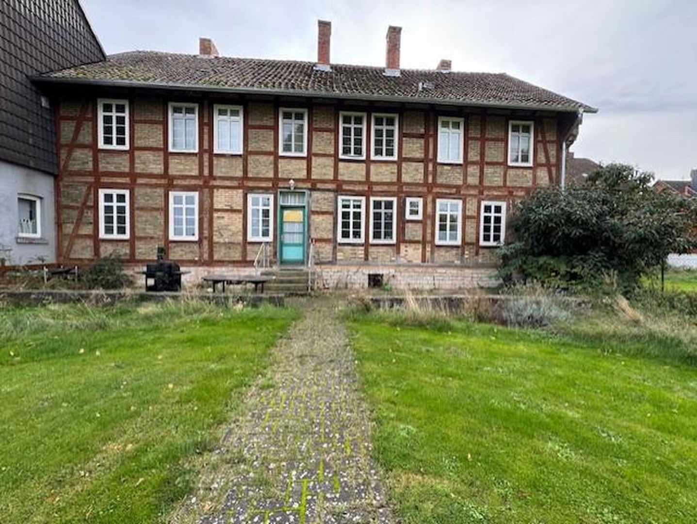 Mehrfamilienhaus zum Kauf provisionsfrei 469.000 € 10 Zimmer 285 m²<br/>Wohnfläche 3.516 m²<br/>Grundstück Barum Salzgitter 38229