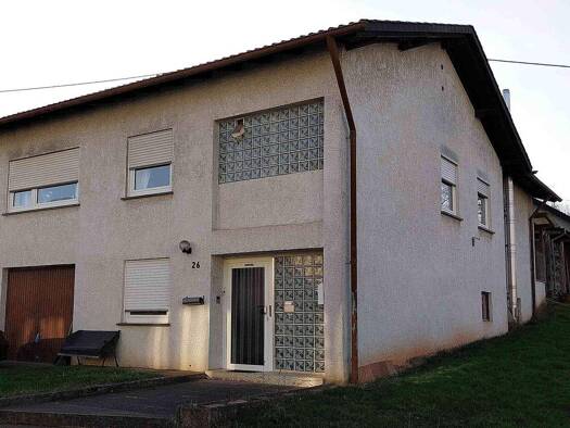 Einfamilienhaus zum Kauf 249.000 € 6 Zimmer 115 m² 837 m² Grundstück Friedhofstraße 26 Hüttigweiler Illingen 66557